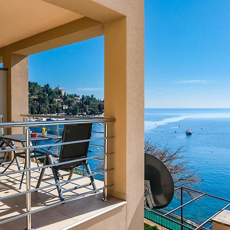 Studio Apartment Above Promenade W Terrace & Parking Рабац Екстериор снимка